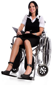 Femeie paraplegica in scaun